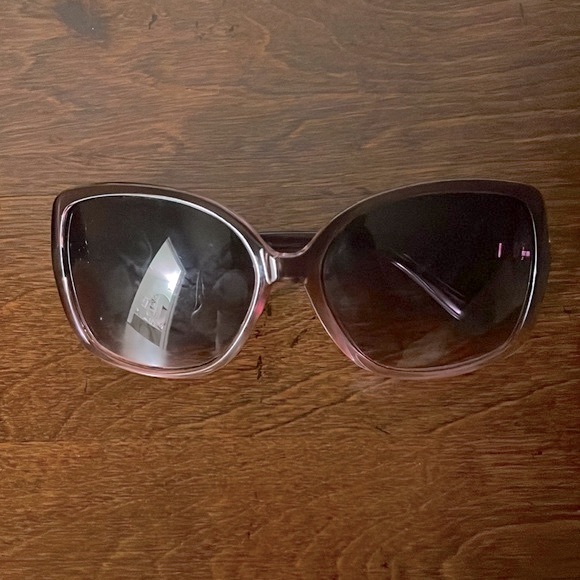 LOFT Accessories - Ann Taylor LOFT Sunglasses!